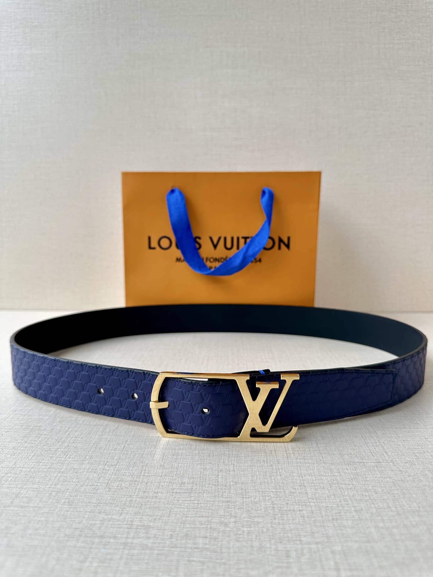 LV Belt-027